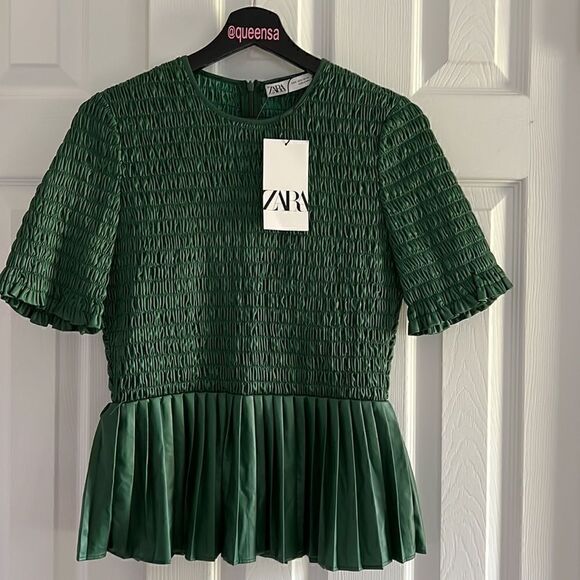 Zara Ruched Faux Leather Holiday Top in Green - Picture 2 of 16